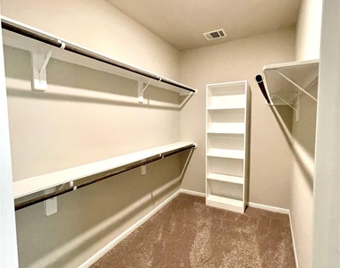 441 Aurora Creek Drive - Photo Thumbnail 26