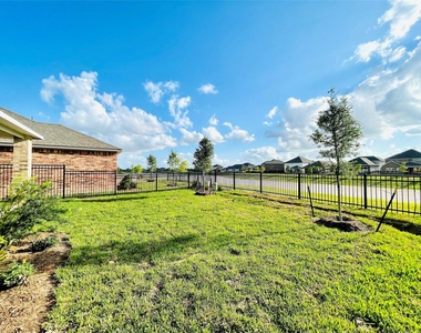 441 Aurora Creek Drive - Photo Thumbnail 34