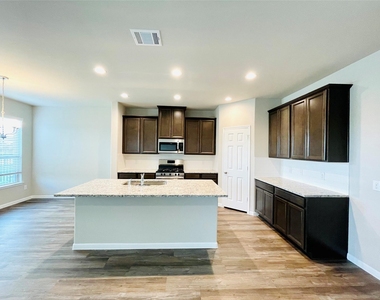 441 Aurora Creek Drive - Photo Thumbnail 8