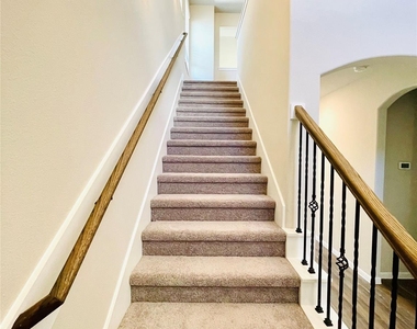 441 Aurora Creek Drive - Photo Thumbnail 29
