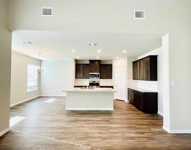 441 Aurora Creek Drive - Photo Thumbnail 14