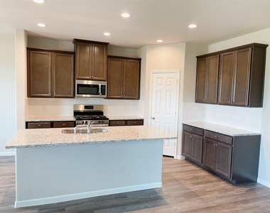 441 Aurora Creek Drive - Photo Thumbnail 15