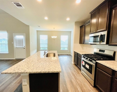 441 Aurora Creek Drive - Photo Thumbnail 7