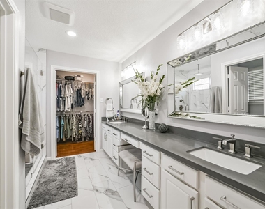 1430 W 24th Street - Photo Thumbnail 18