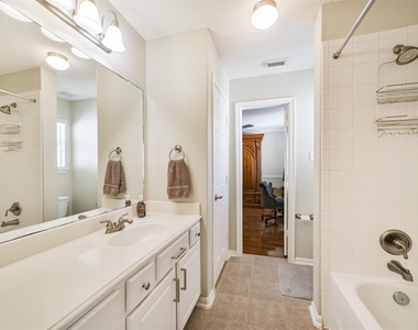 1430 W 24th Street - Photo Thumbnail 26