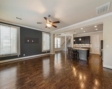6005 Kansas Street - Photo Thumbnail 7
