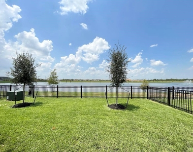 1337 Grass Bend Dr - Photo Thumbnail 17