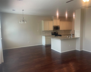 6422 Stoney Creek Drive - Photo Thumbnail 3