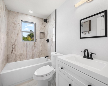 3229 Holman Street - Photo Thumbnail 6