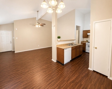 22413 Tree House Lane - Photo Thumbnail 3