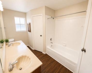 22413 Tree House Lane - Photo Thumbnail 5