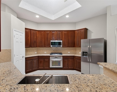 18154 Williams Elm Drive - Photo Thumbnail 9
