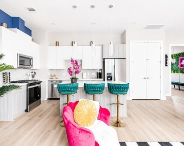 778 Paul Quinn Street - Photo Thumbnail 4