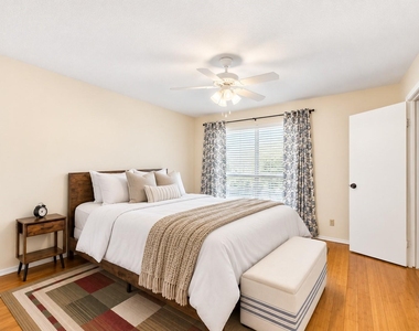 7950 N Stadium Drive - Photo Thumbnail 15