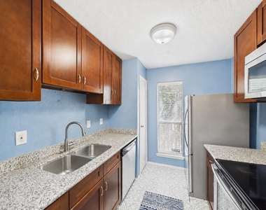 7950 N Stadium Drive - Photo Thumbnail 7