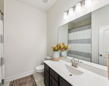 729 Maplewood - Photo Thumbnail 28