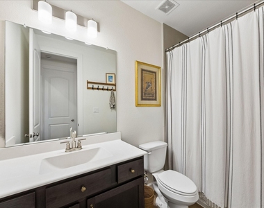729 Maplewood - Photo Thumbnail 23