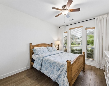 729 Maplewood - Photo Thumbnail 22