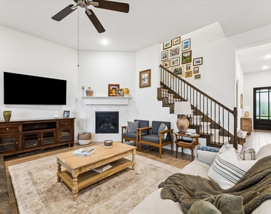 729 Maplewood - Photo Thumbnail 7