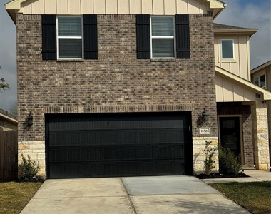 18528 Meadow Point Lane - Photo Thumbnail 24
