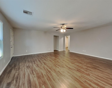16716 Foursquare Drive - Photo Thumbnail 1