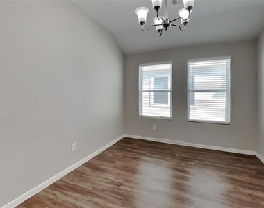 16716 Foursquare Drive - Photo Thumbnail 8
