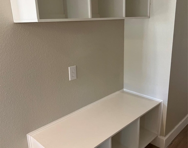 9720 Pelsey Street - Photo Thumbnail 7