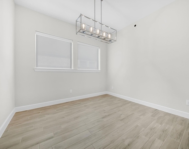 407 Micaela Meadows Court - Photo Thumbnail 6