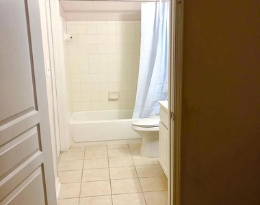 1725 Harvey Mitchell Parkway S - Photo Thumbnail 2