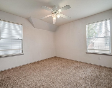 2810 Austin Street - Photo Thumbnail 24
