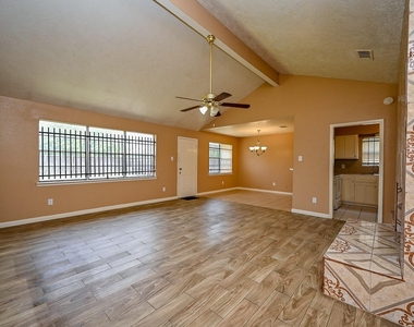 2667 Grand Canyon Drive - Photo Thumbnail 4