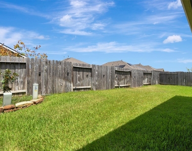 18226 Russett Green Drive - Photo Thumbnail 35