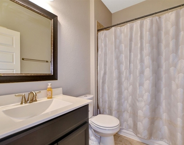 18226 Russett Green Drive - Photo Thumbnail 31