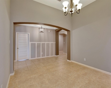 18226 Russett Green Drive - Photo Thumbnail 6