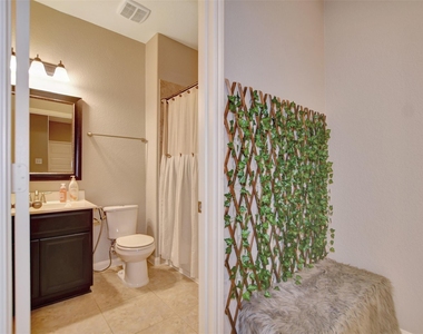 18226 Russett Green Drive - Photo Thumbnail 28
