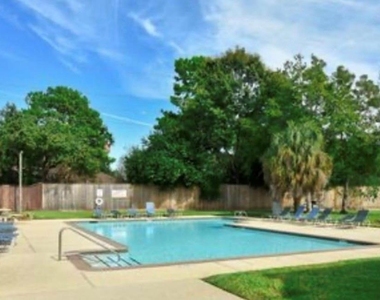 4626 Green Trail Drive - Photo Thumbnail 21