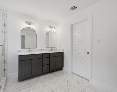 13146 Lake Conroe Bay Road - Photo Thumbnail 18