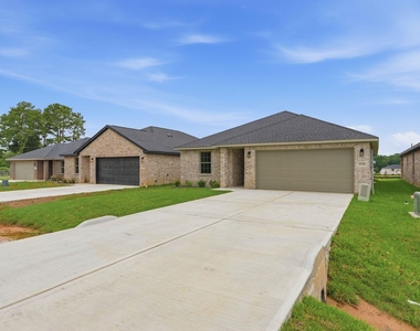 13146 Lake Conroe Bay Road - Photo Thumbnail 1