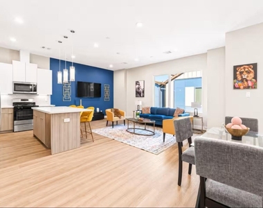 778 Paul Quinn Street - Photo Thumbnail 4