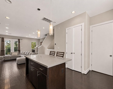 1615 Milby Street - Photo Thumbnail 4
