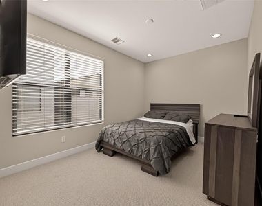 1615 Milby Street - Photo Thumbnail 11