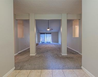 3322 Larkwood Lane - Photo Thumbnail 2