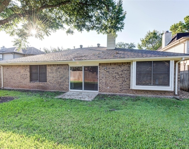 3322 Larkwood Lane - Photo Thumbnail 21