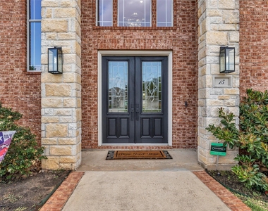 15 Winterhaven Lane - Photo Thumbnail 4