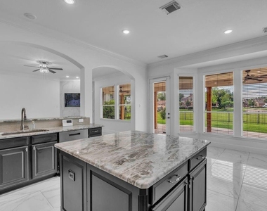 15 Winterhaven Lane - Photo Thumbnail 19
