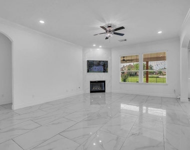 15 Winterhaven Lane - Photo Thumbnail 9