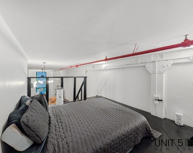 345 Eldert Street - Photo Thumbnail 7