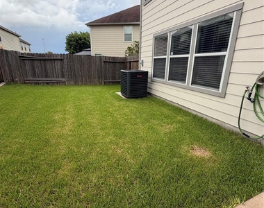 2606 Skyview Knoll Court - Photo Thumbnail 12