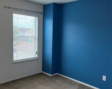 2606 Skyview Knoll Court - Photo Thumbnail 11