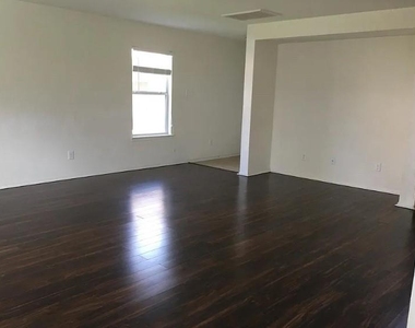 2606 Skyview Knoll Court - Photo Thumbnail 1